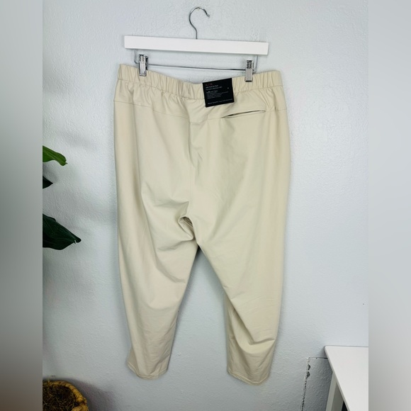 NWT lululemon ABC Pull-On Pant XL Light tan (Trench) Relaxed Tapered Fit - Picture 9 of 15